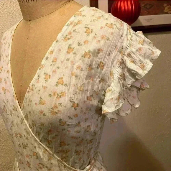 Billabong Wrap and Roll Woven Floral Dress Size M - Picture 9 of 16